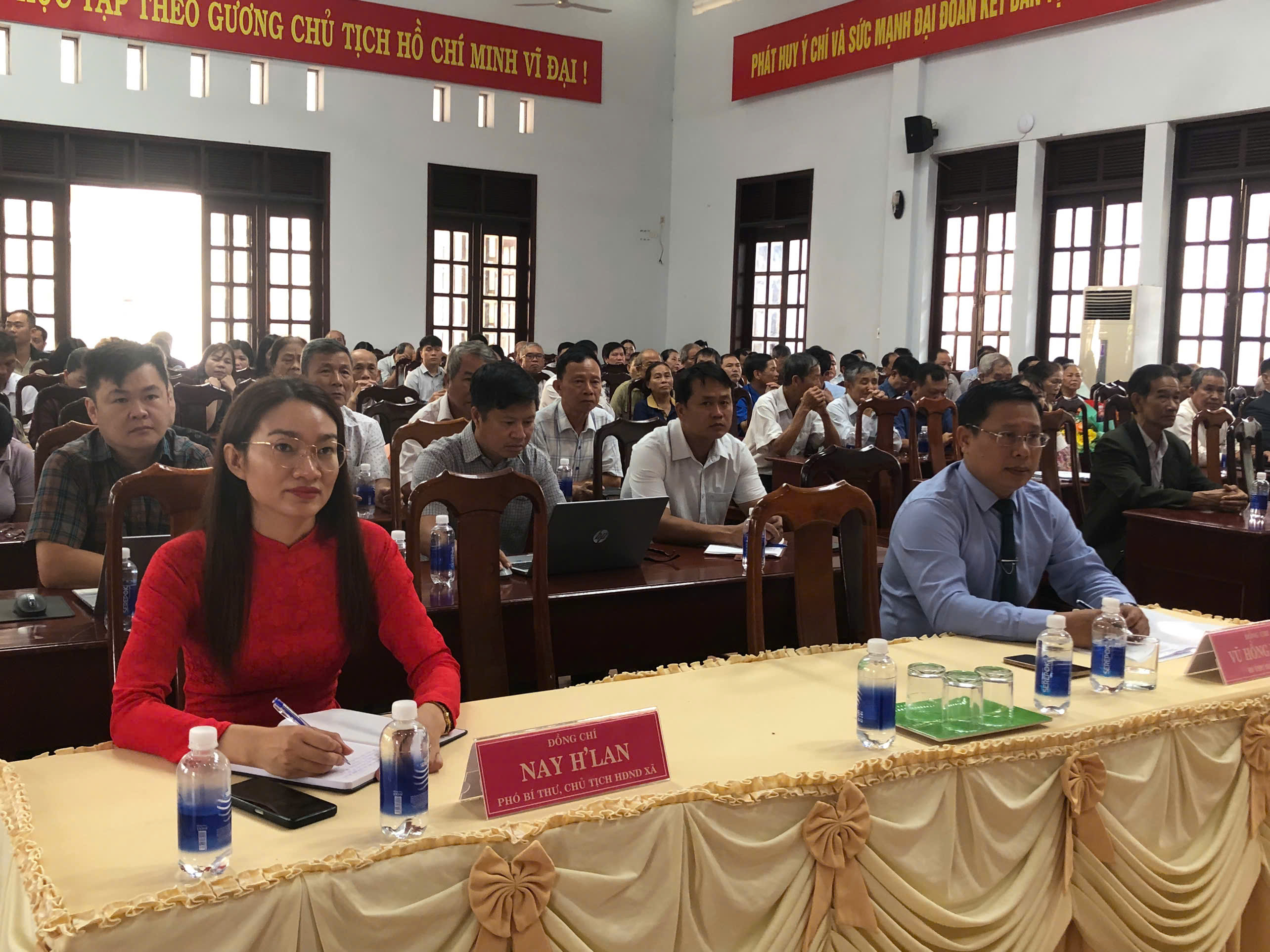 các đại biểu tham dự lễ 2
